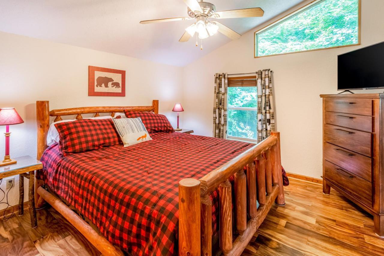 Villa Red Fox Den Sylva Exterior foto